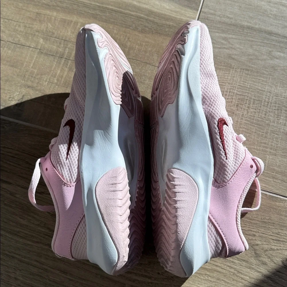 Nike Women’s Legend Sneakers